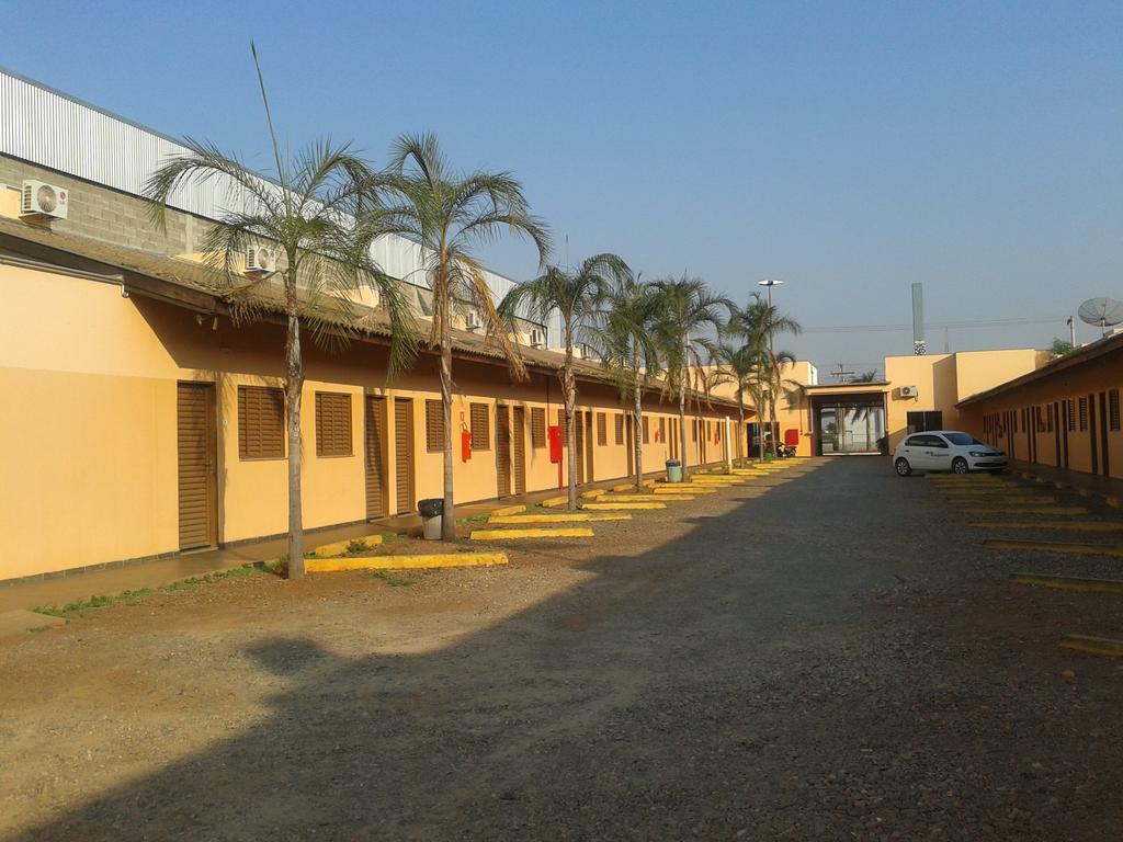 Hotel Veredas Tres Lagoas Exterior photo
